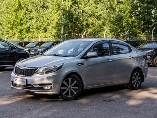 2016 Kia Rio III Рестайлинг, серебристый, 835000 рублей, вид 1