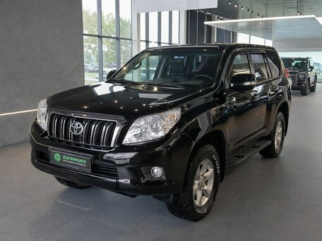 2013 Toyota Land Cruiser Prado 150 Series, чёрный, 2324000 рублей, вид 3