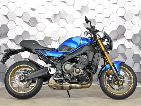 2023 Yamaha XSR900, синий, 1159000 рублей, вид 3