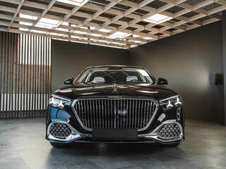 2026 Mercedes-Benz Maybach S-Класс 580 II (Z223) Рестайлинг, чёрный, 36700000 рублей, вид 4