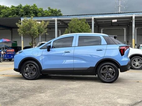 2023 Geely Geometry E 39.4 kWh, голубой, 1267000 рублей, вид 3