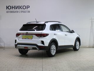 2021 Kia Rio X IV Рестайлинг, белый, 1879000 рублей, вид 5