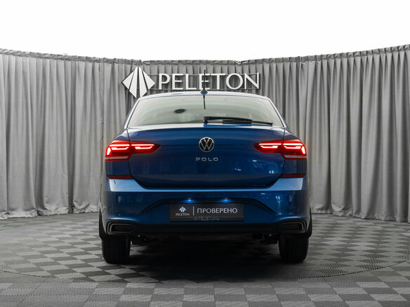 2021 Volkswagen Polo VI, синий, 1560000 рублей - вид 5