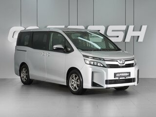 Toyota Voxy III (R80) Рестайлинг