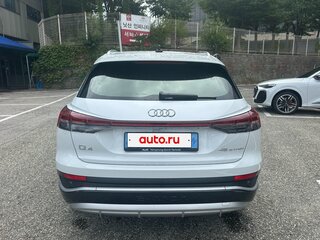 2026 Audi Q4 e-tron I Рестайлинг, белый, 6877700 рублей, вид 4