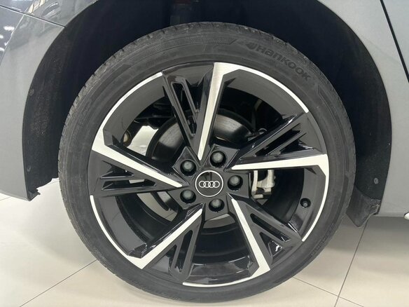 2023 Audi A3 Sportback 35 TFSI IV (8Y), серый, 2240000 рублей - вид 19