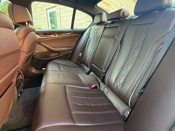 2019 BMW 5 серии 540i xDrive VII (G30/G31/G38), чёрный, 4600000 рублей - вид 12