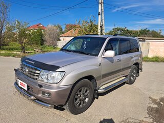 2005 Toyota Land Cruiser 100 Series Рестайлинг 2, серебристый, 2400000 рублей, вид 1