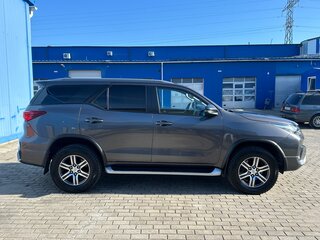 2019 Toyota Fortuner II, серый, 3700000 рублей, вид 4