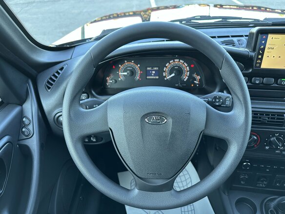 2026 Lada (ВАЗ) Niva Travel I Рестайлинг, зелёный, 1602000 рублей - вид 11