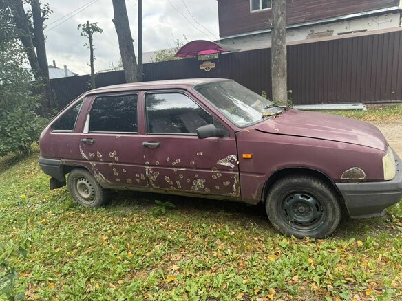 2001 Иж 2126 «Ода», красный, 34000 рублей - вид 5
