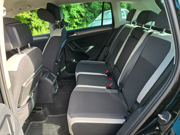 2019 Volkswagen Tiguan II, чёрный, 2300000 рублей - вид 12
