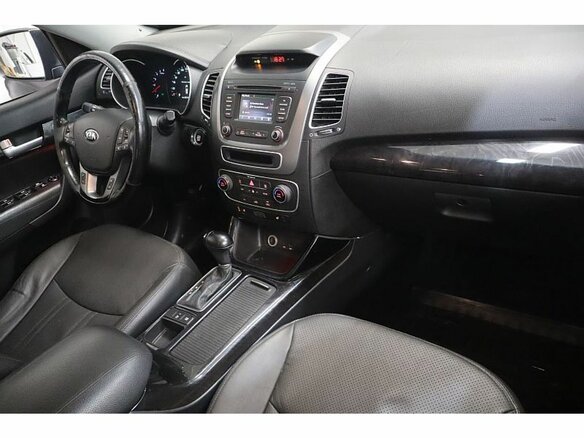 2014 Kia Sorento II Рестайлинг, серый, 1592000 рублей - вид 4