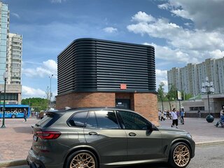 2023 BMW X5 40i IV (G05/G18), зелёный, 11000000 рублей, вид 5