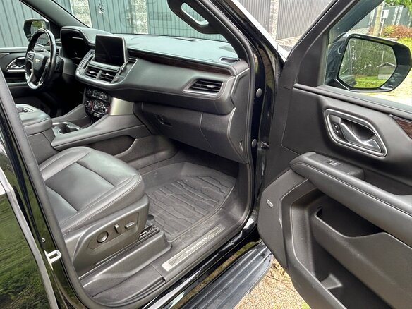 2022 Chevrolet Suburban XII, чёрный, 5900000 рублей - вид 6