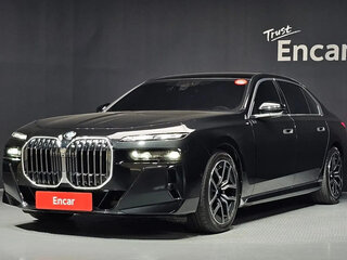 2026 BMW 7 серии 740 xDrive VII (G70) Рестайлинг, чёрный, 16445000 рублей, вид 1