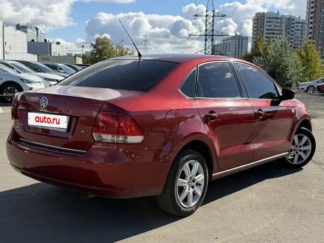 2011 Volkswagen Polo V, красный, 755000 рублей, вид 5