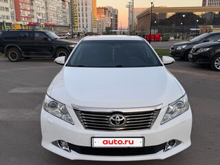 2014 Toyota Camry VII (XV50), белый, 1600000 рублей, вид 2