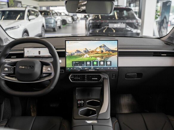 2026 Omoda C5 II, серый, 2929000 рублей - вид 10