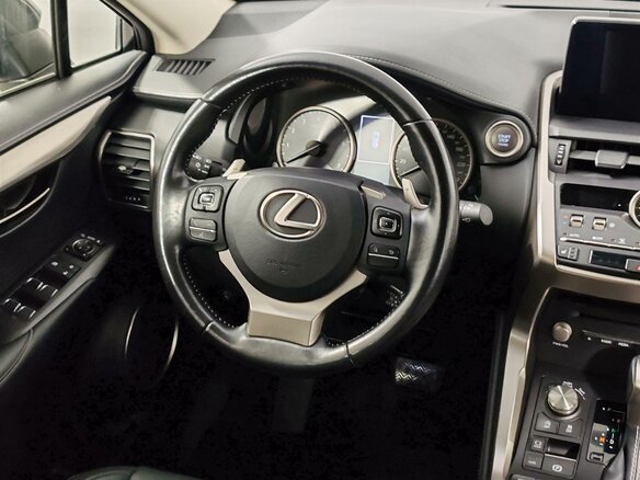 2020 Lexus NX 200 I Рестайлинг, чёрный, 3499000 рублей - вид 15