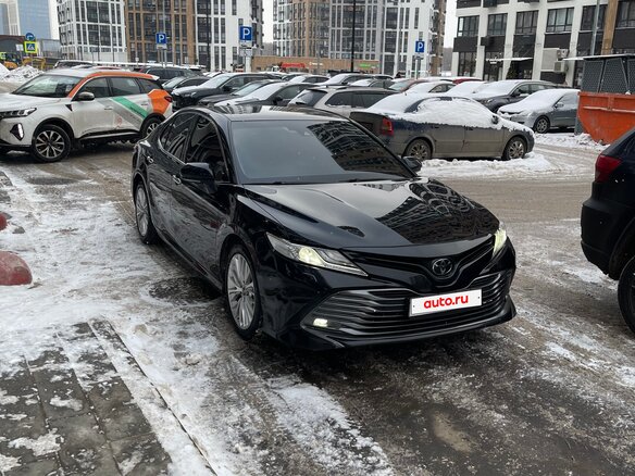 2019 Toyota Camry VIII (XV70), чёрный, 2450000 рублей - вид 1