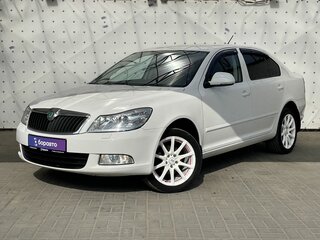 2013 Skoda Octavia II (A5) Рестайлинг, белый, 895000 рублей, вид 1