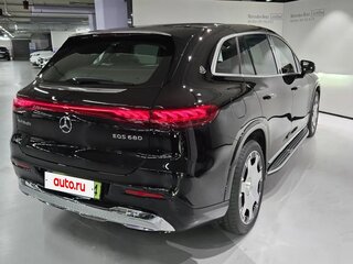 2026 Mercedes-Benz Maybach EQS SUV 680, чёрный, 29666666 рублей, вид 4