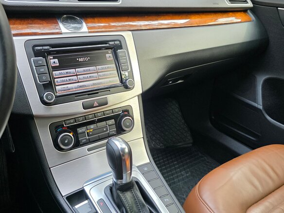 2011 Volkswagen Passat B7, чёрный, 1900000 рублей - вид 27