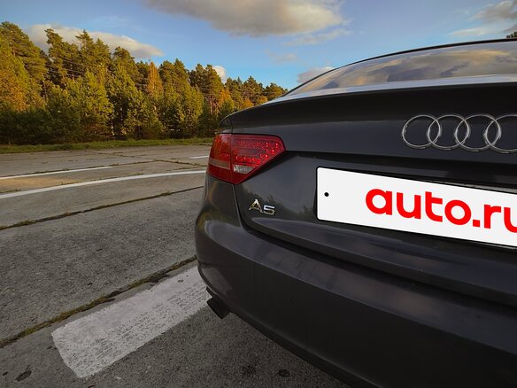 2010 Audi A5 I (8T), серый, 1950000 рублей - вид 10