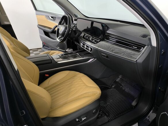 2023 Hongqi HS5 I Рестайлинг, фиолетовый, 3000000 рублей - вид 9