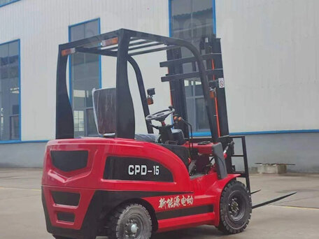 2026 Heli CPD15, красный, 582000 рублей, вид 3