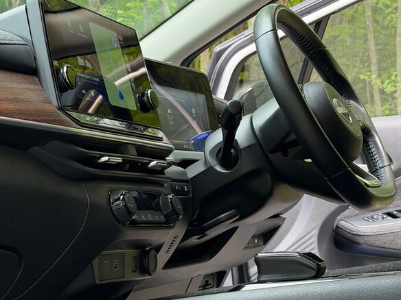 2022 Nissan Note Aura III, белый, 2400000 рублей - вид 21