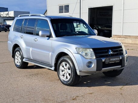 2010 Mitsubishi Pajero IV, серебристый, 1305000 рублей, вид 3
