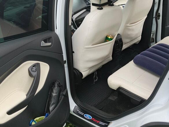2016 Ford Kuga II, белый, 1330000 рублей - вид 9
