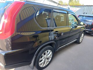 2011 Nissan X-Trail II Рестайлинг, чёрный, 999990 рублей, вид 4