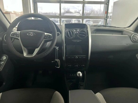 2026 Lada (ВАЗ) Largus Cross I Рестайлинг, белый, 2072000 рублей - вид 5