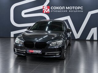 2014 BMW 7 серии Long 740Li xDrive V (F01/F02/F04) Рестайлинг, серый, 2999900 рублей, вид 4