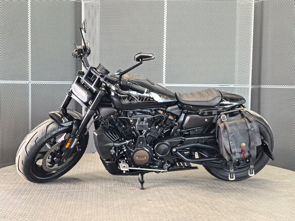 2021 Harley-Davidson Sportster S, чёрный, 1179000 рублей - вид 4