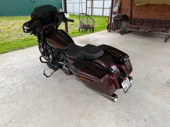 2024 Harley-Davidson CVO Street Glide, коричневый, 3850000 рублей - вид 4