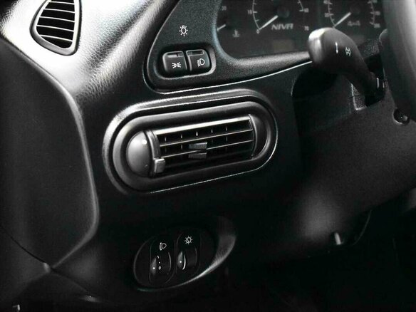 2019 Chevrolet Niva I Рестайлинг, серебристый, 775000 рублей - вид 8