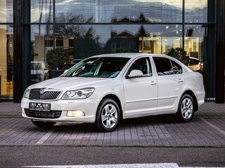 2012 Skoda Octavia II (A5) Рестайлинг, белый, 895000 рублей, вид 1