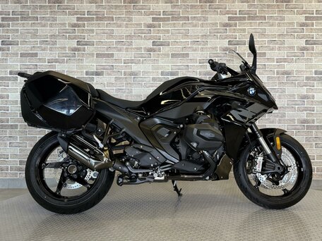 2025 BMW R 1300 RS, чёрный, 2235000 рублей, вид 1