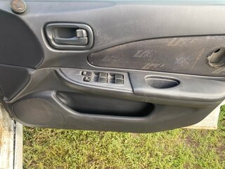 1999 Nissan Wingroad II (Y11), белый, 70000 рублей, вид 4