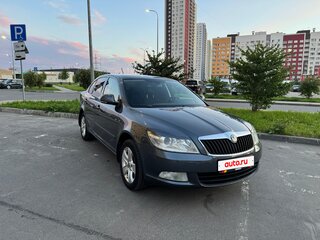 2013 Skoda Octavia II (A5) Рестайлинг, серый, 930000 рублей, вид 3