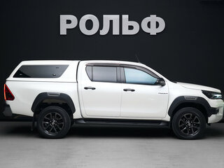 2021 Toyota Hilux VIII Рестайлинг 2, белый, 4900000 рублей, вид 3