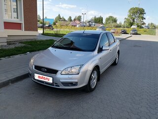 2007 Ford Focus II Рестайлинг, серебристый, 450000 рублей, вид 1