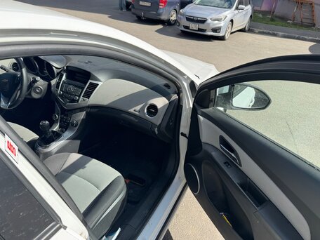2012 Chevrolet Cruze I, белый, 430000 рублей, вид 5