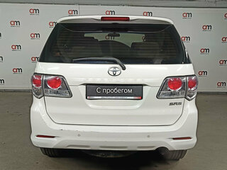 2011 Toyota Fortuner I Рестайлинг 2, белый, 1799000 рублей, вид 5