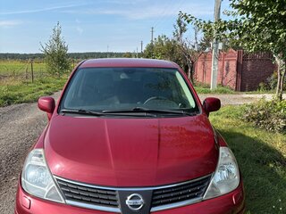 2008 Nissan Tiida I, красный, 700000 рублей, вид 1