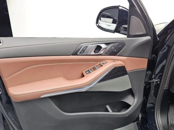 2025 BMW X5 30d IV (G05/G18) Рестайлинг, чёрный, 12291802 рублей - вид 9